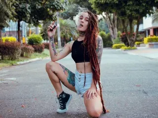 Gaby_Moon's Thumb Image