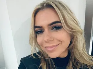 LunaVelvet22 private show on Streamsexy