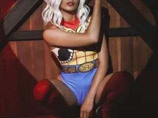 miaaeevans Profile Image