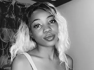 Prettylolah Profile Image