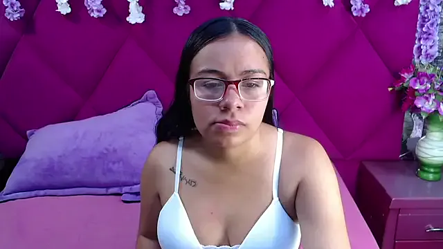 _Violeta_18's Thumb Image