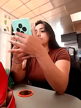 ANDREA-10_'s Thumb Image