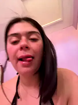 cami_lorena's Thumb Image