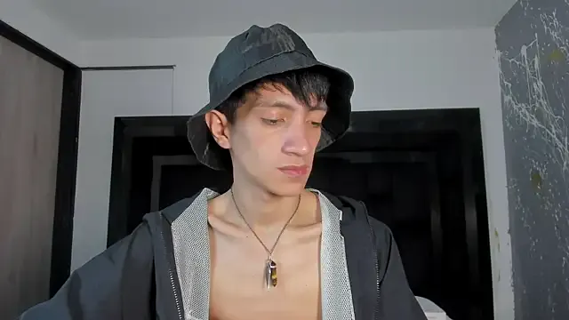 DereckCooperr's Thumb Image