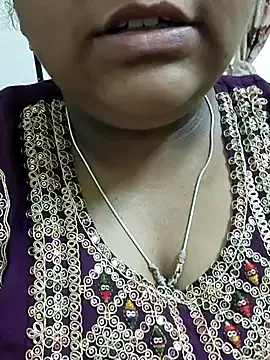 dhanshri143 private show on Streamsexy