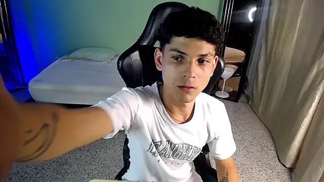 dilan_hott_'s Thumb Image
