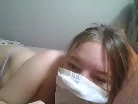 hazel_wood21 private show on Streamsexy