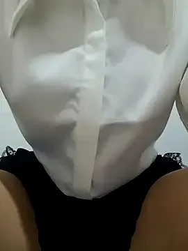 Kiki-vivi's Thumb Image