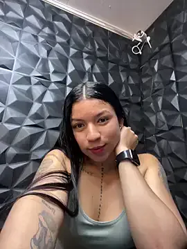 lil_charme's Thumb Image