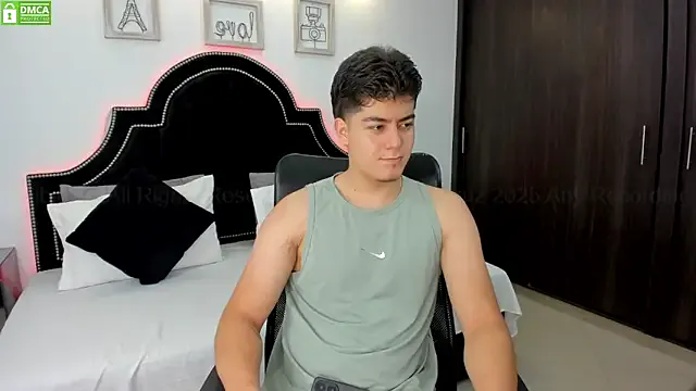 MaxxiCruz's Thumb Image