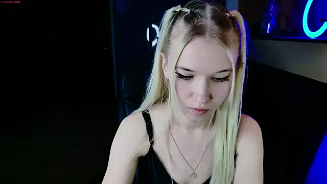 NaomiHita private show on Streamsexy