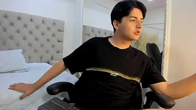 noahWolff_ private show on Streamsexy