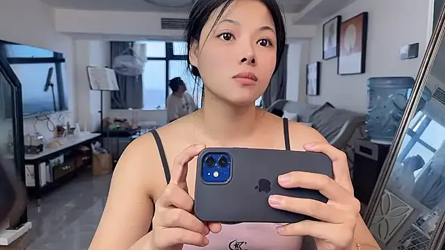qinqin-qin's Thumb Image