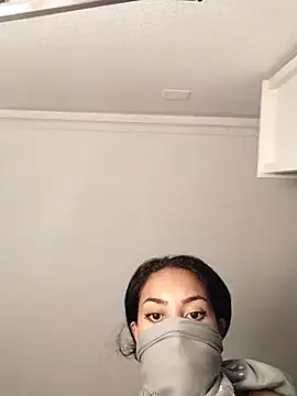 sarahvergen private show on Streamsexy