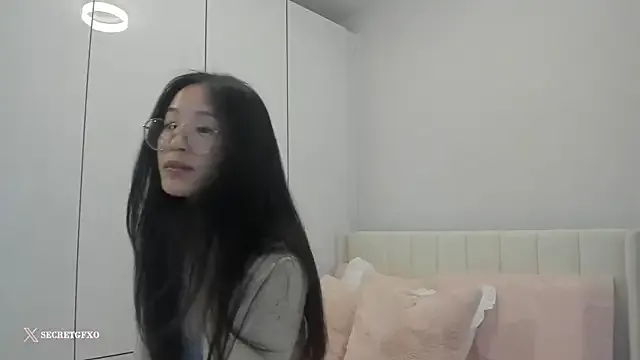 secretgirlfriendxo's Thumb Image