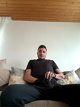 SemprePerverso's Thumb Image