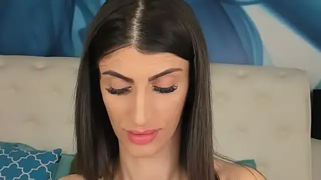 SkinnyDolly private show on Streamsexy