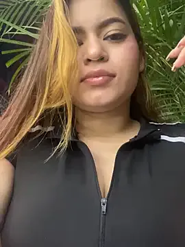 Yaqui_elle private show on Streamsexy